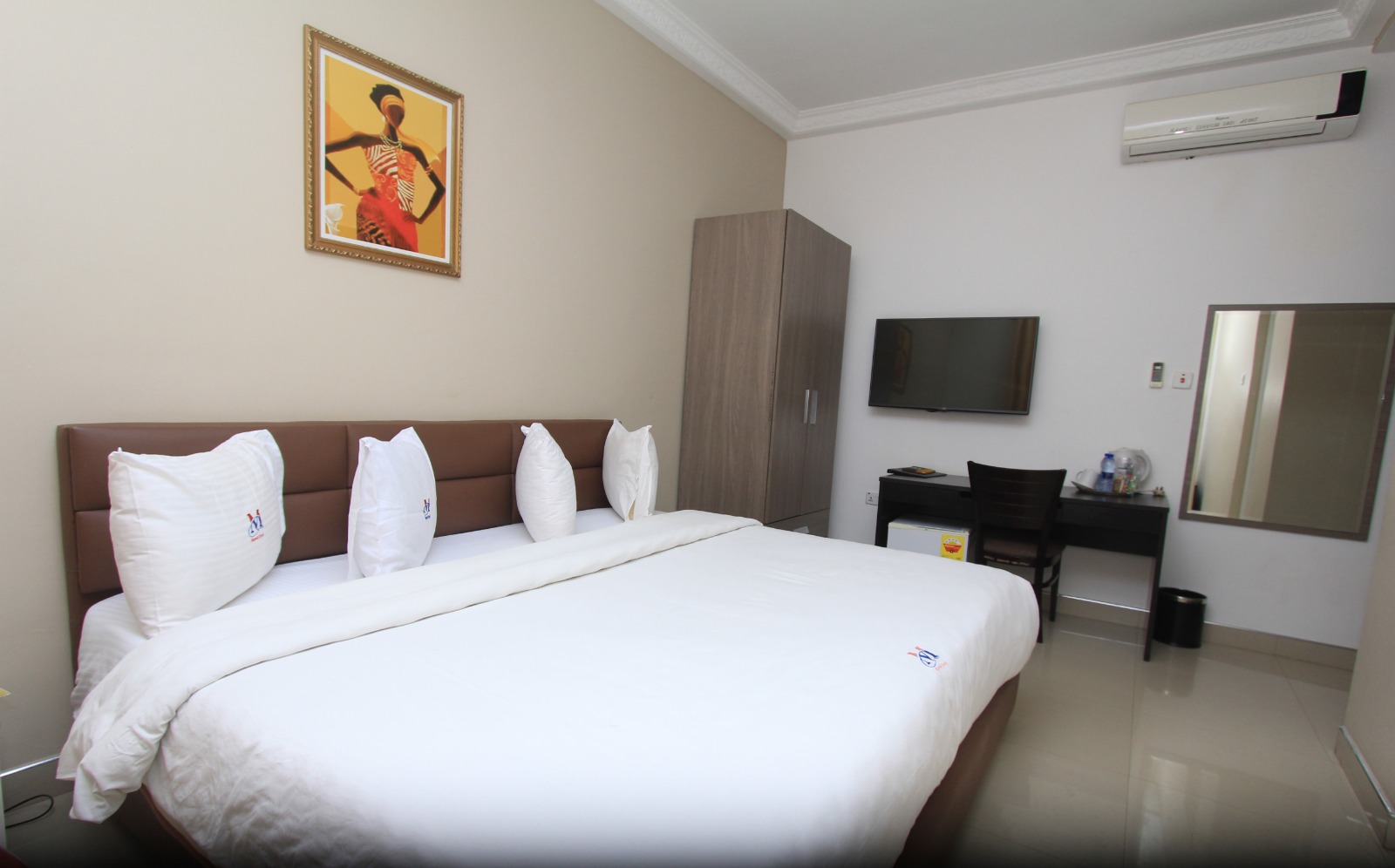 Mawuli Hotel Slider Pictures